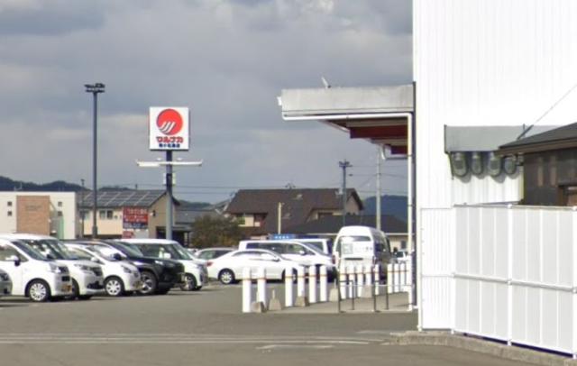 スーパー　（株）マルナカ 小松島店（スーパー）まで228m
