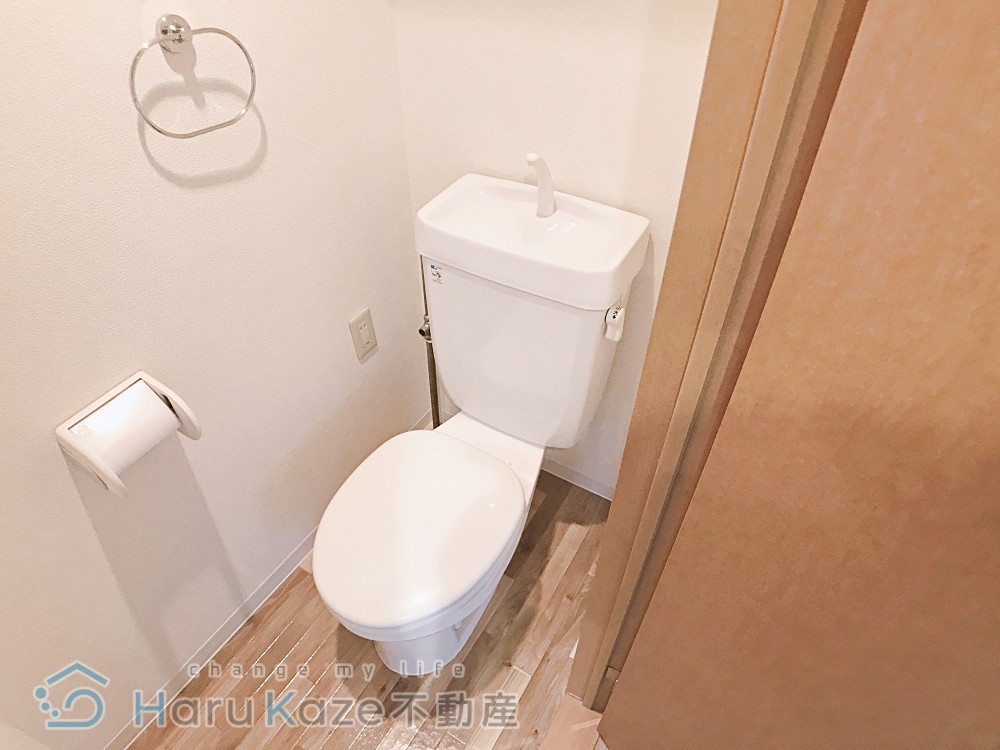地下鉄桜通線 瑞穂運動場西駅 徒歩10分 3階建 築27年のトイレ写真