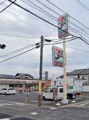 コンビニ　セブンイレブン 松江北田町西店（コンビニ）まで310m