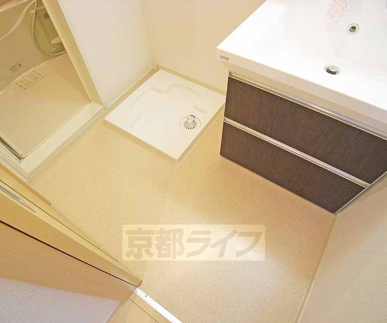 その他部屋・スペース　広々とした脱衣所です。