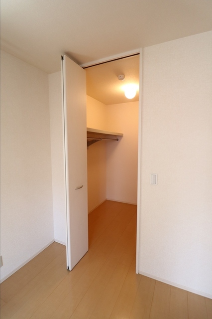 収納　ウォークインクローゼット