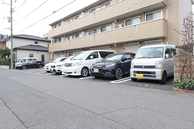 駐車場　駐車場