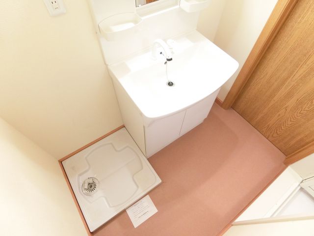 洗面設備　同物件別部屋写真