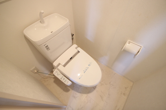 トイレ　※他の部屋の写真です。