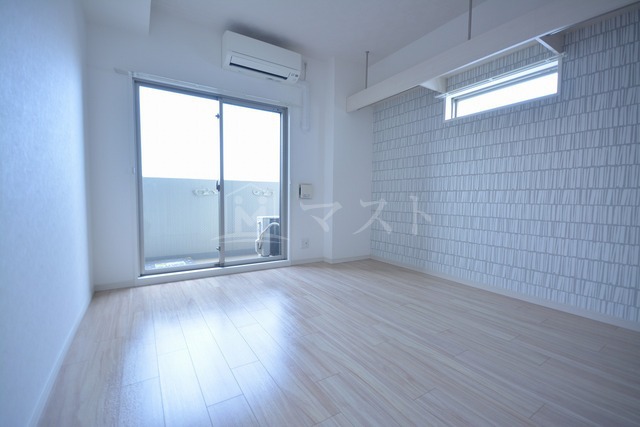 居室・リビング　同物件別部屋参考写真