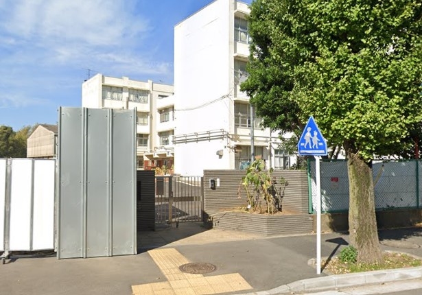 小学校　横浜市立勝田小学校（小学校）まで1135m