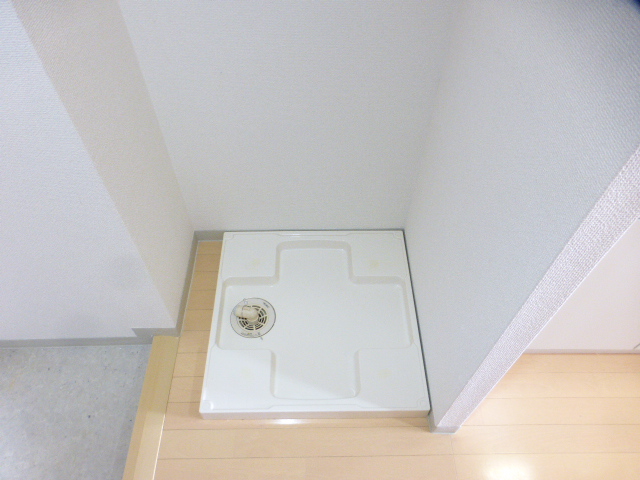 その他　室内洗濯機置場　防水パン付
