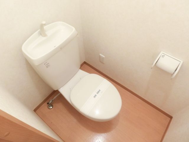 トイレ　清潔感のあるトイレ。