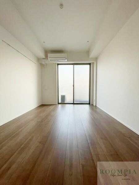 居室・リビング　※同タイプの別のお部屋です。