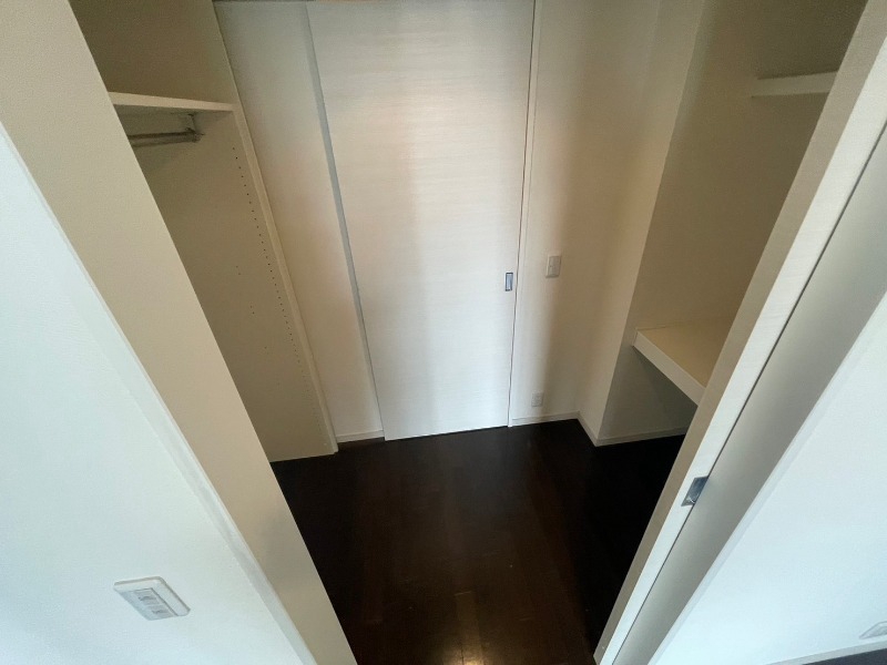 収納　ウォークインクローゼットでお部屋がすっきり片付きますよ！