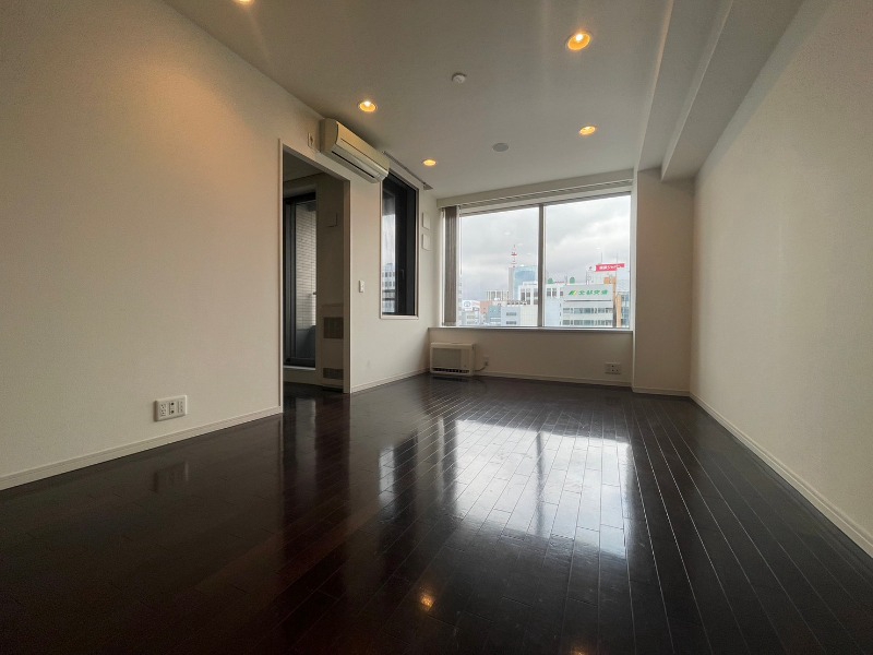 居室・リビング　明るいお部屋は気持ちよく過ごせそうですね。