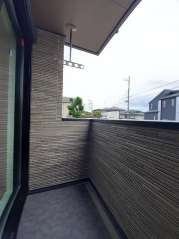 バルコニー　バルコニーからの眺めを楽しみながら食事をしませんか