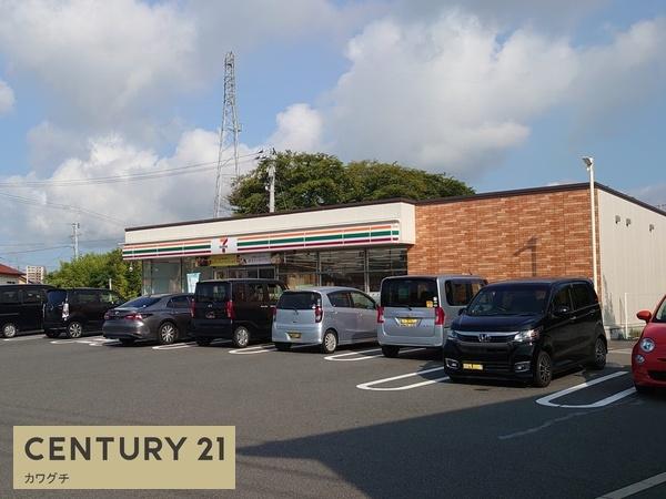 コンビニ　セブンイレブン　宇部東梶返３丁目店（コンビニ）まで1070m