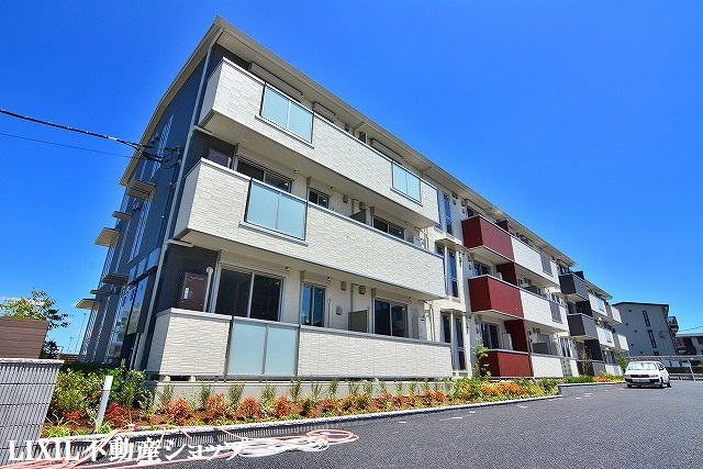 建物外観　レイクタウンでのお部屋探しは『地元の当社』にお任せ下さい！