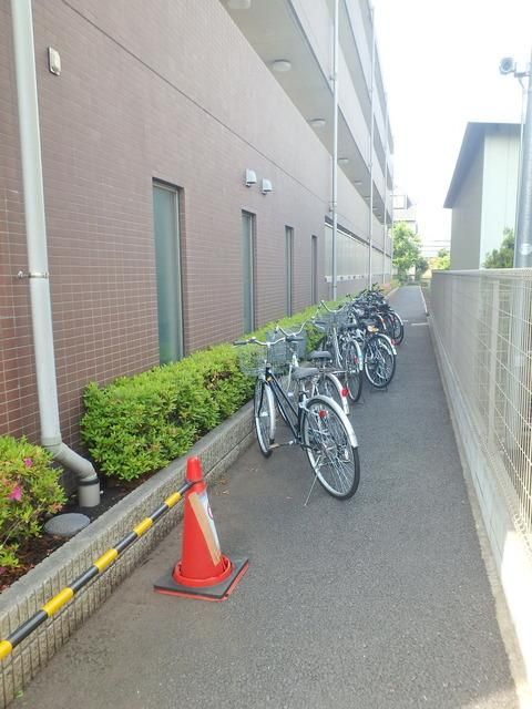 その他　駐輪場・バイク置き場（その他）まで10m