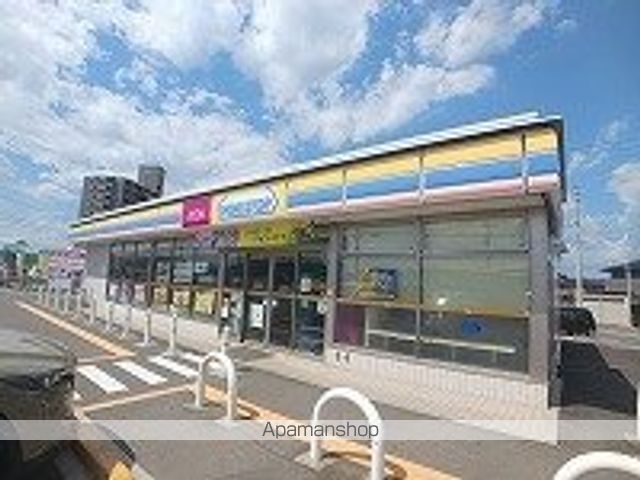 コンビニ　ミニストップ多肥下町店さん（コンビニ）まで260m