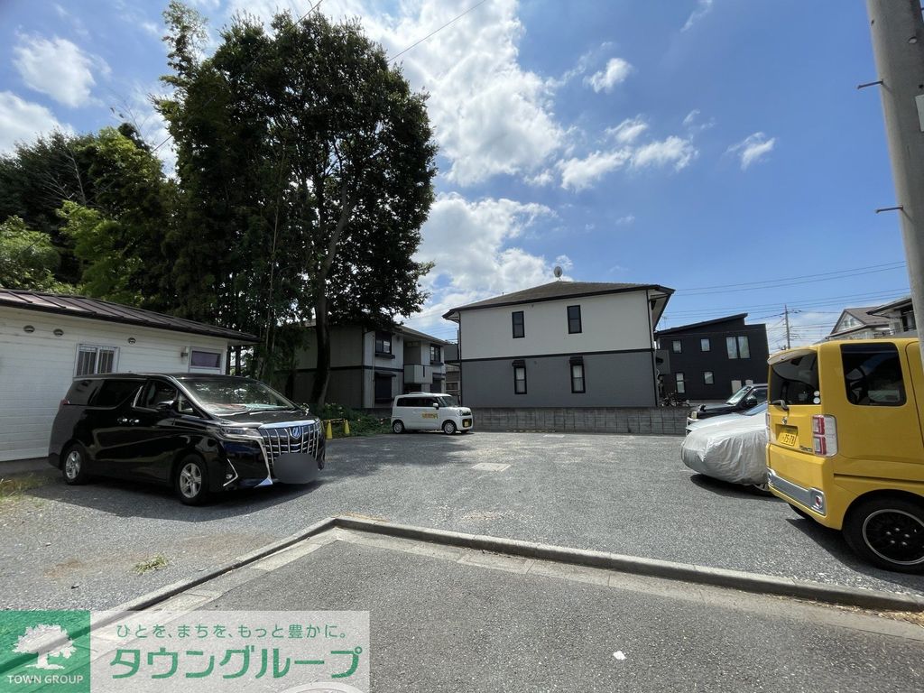 駐車場　駐車場