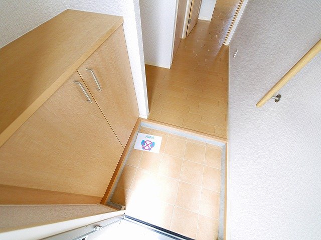 玄関　収納もある玄関です