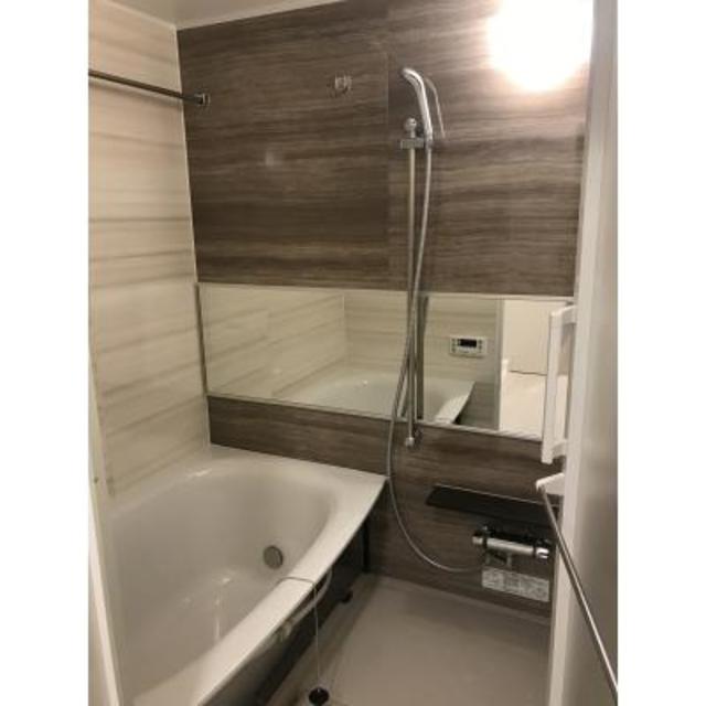 バス・シャワールーム　※写真は同タイプ住戸です。