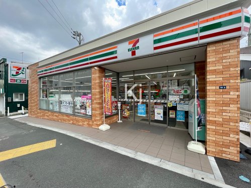 コンビニ　セブンイレブン 屏風ヶ浦駅前店（コンビニ）まで809m