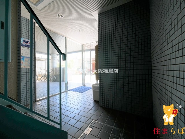 エントランス　共用部の印象も大切に