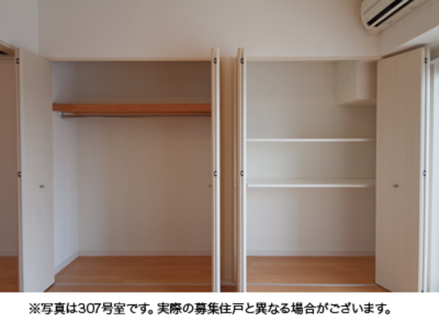 玄関　※写真は同タイプ住戸です。