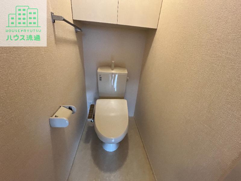 トイレ　※写真は別号室