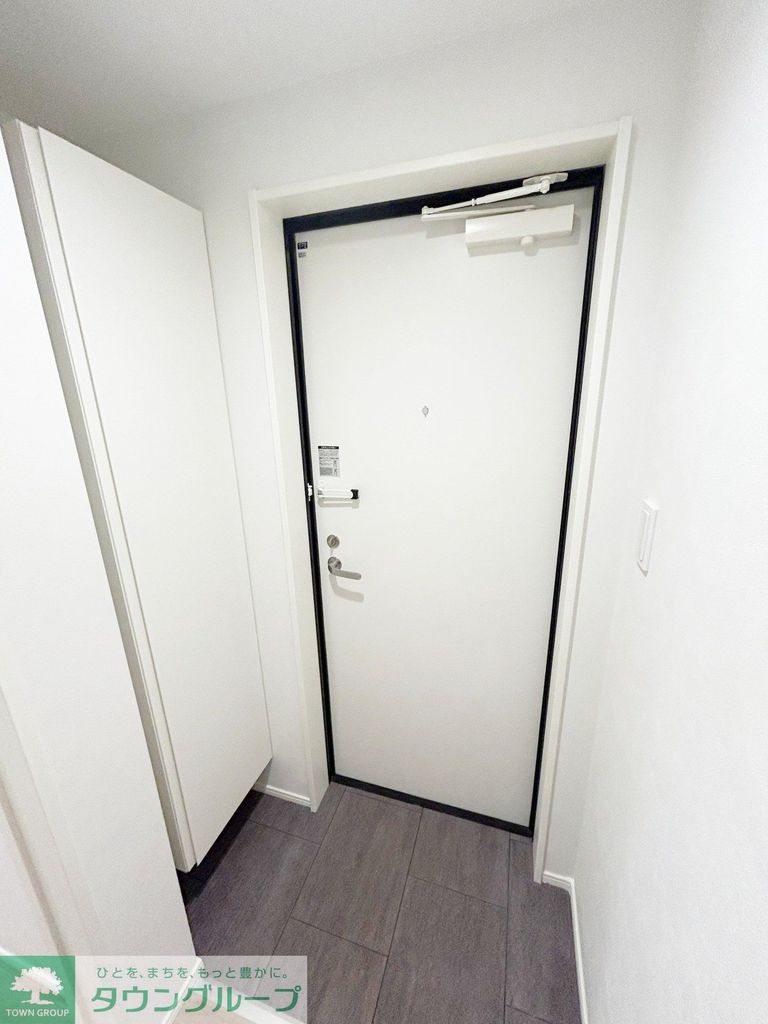 玄関　お問合せはタウンハウジングまで！※現地待合わせ相談可能