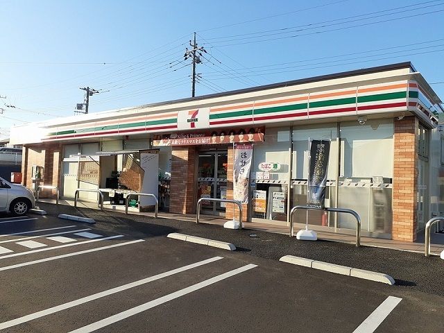 コンビニ　セブンイレブン長山６丁目店（コンビニ）まで530m