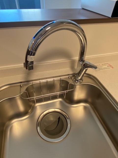 キッチン　タッチレス式水栓