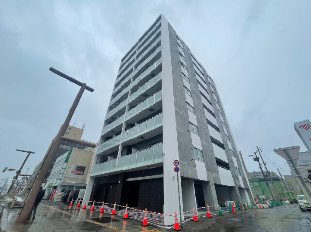 建物外観　札幌市中央区南６条西「ＭＯＤＥＮＡＣＥＮＴＲＯ」