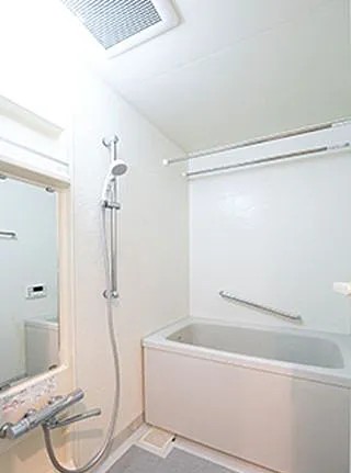バス・シャワールーム　※同タイプ住戸写真です。