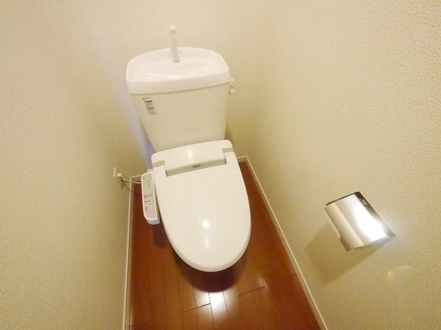 トイレ　※別部屋参考写真です