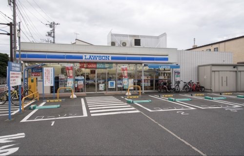 コンビニ　ローソン 新宿西落合三丁目店（コンビニ）まで576m