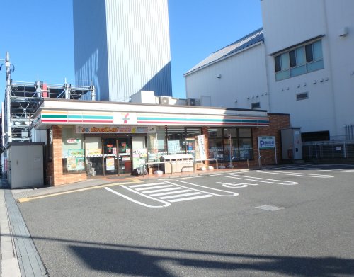 コンビニ　セブンイレブン 大阪諏訪4丁目店（コンビニ）まで147m