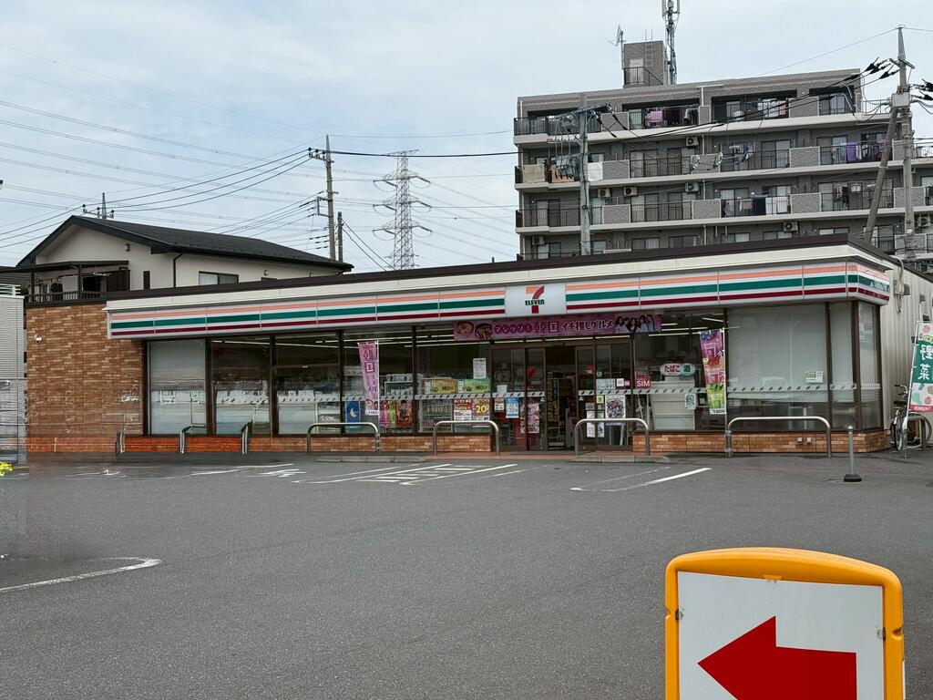 コンビニ　セブンイレブン春日部豊町2丁目店（コンビニ）まで228m