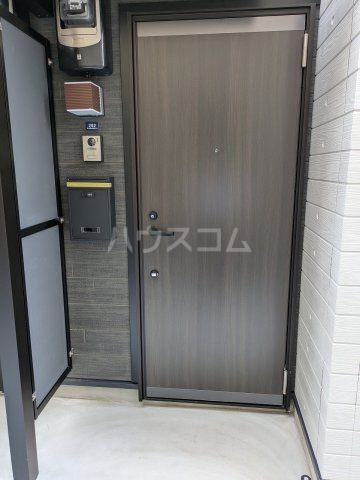 都営新宿線 篠崎駅 徒歩17分 2階建 築1年の玄関写真