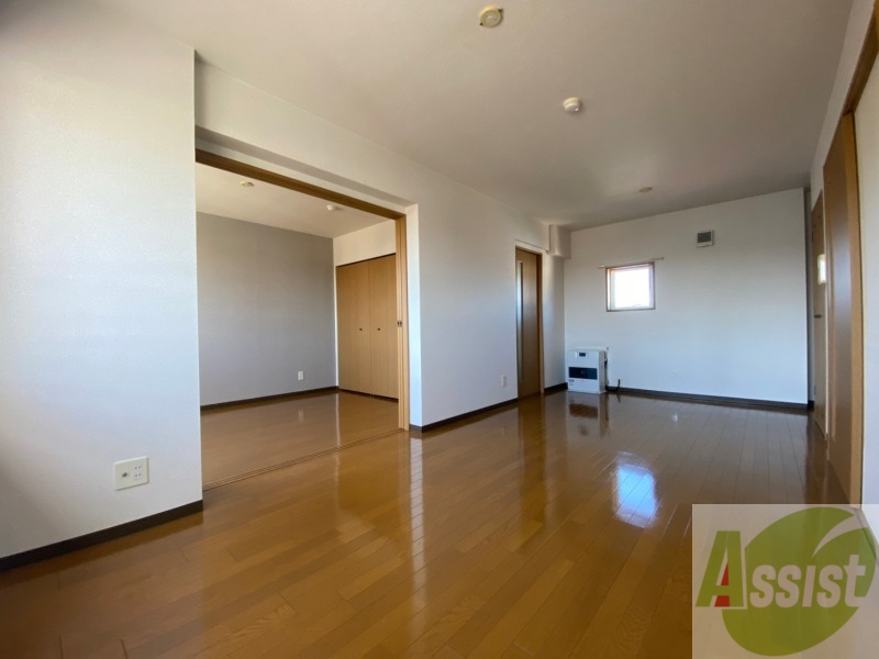居室・リビング　広くてキレイなお部屋が広がっていて、充実した生活が送れそう
