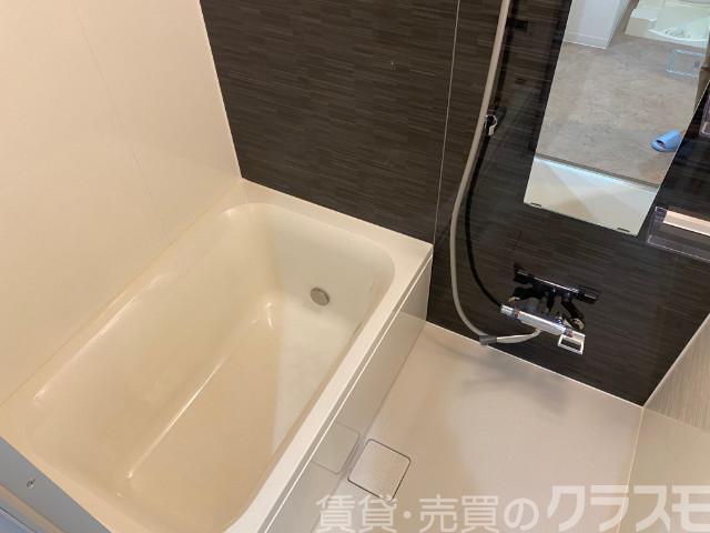 バス・シャワールーム　浴室乾燥機＆追い焚き機能付きバス♪
