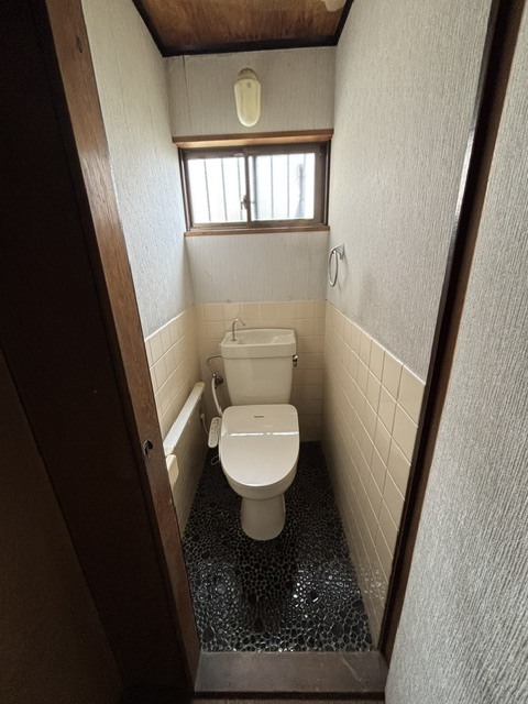 川田中畑町 貸家のトイレ写真