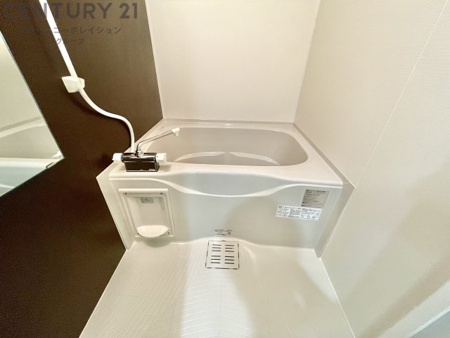 バス・シャワールーム　浴室乾燥機付きで便利です♪
