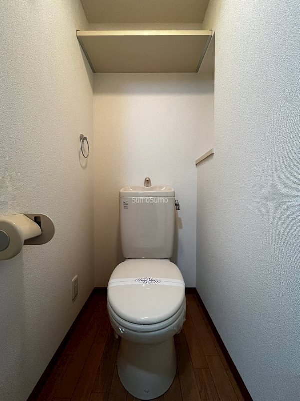 地下鉄谷町線 谷町六丁目駅 徒歩3分 13階建 築24年のトイレ写真