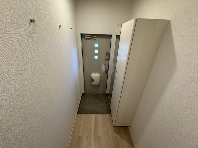 玄関　玄関（同型タイプ）