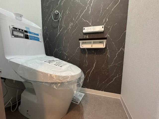 阪急宝塚線 岡町駅 徒歩7分 3階建 新築のトイレ写真