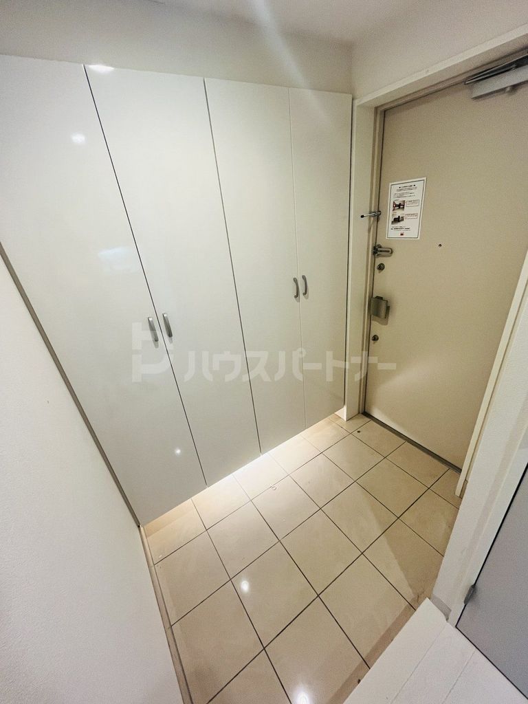 ファインクレスト護国寺の玄関写真