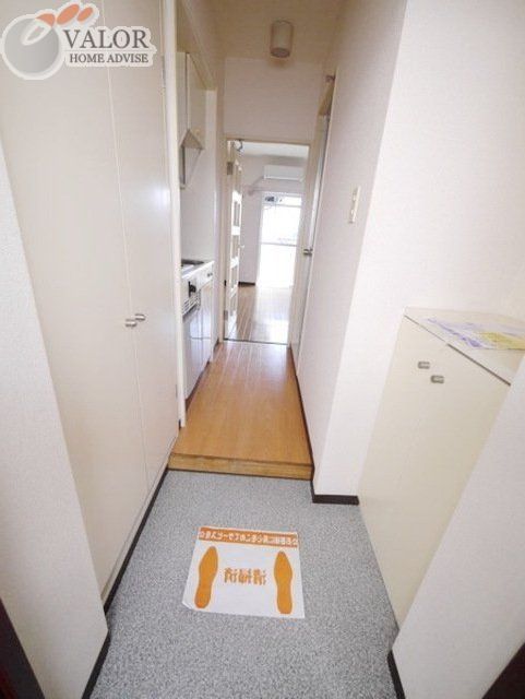 ＪＲ京浜東北線 鶴見駅 徒歩18分 7階建 築39年の玄関写真