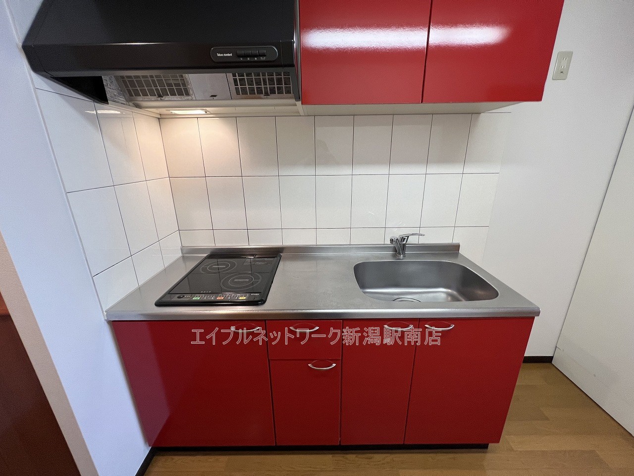 キッチン　他号室参照。現況優先。
