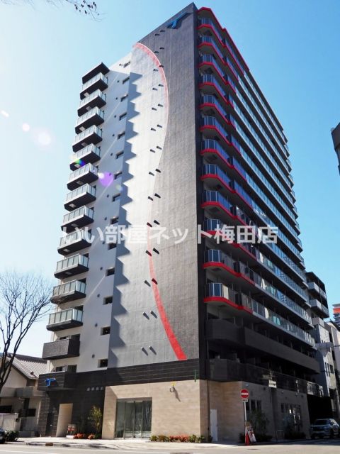 セレニテ東梅田アリエの外観写真