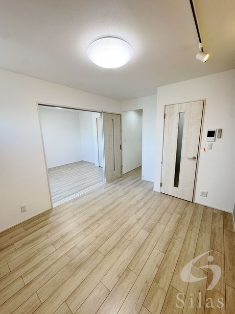 近鉄南大阪線 北田辺駅 徒歩5分 3階建 築1年の居間写真