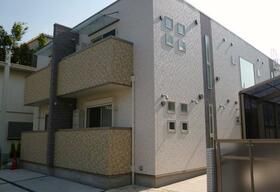 グランデュール成城の外観写真